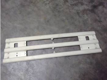 Spare parts for Truck Scania 4-serie Frontplaat: picture 1
