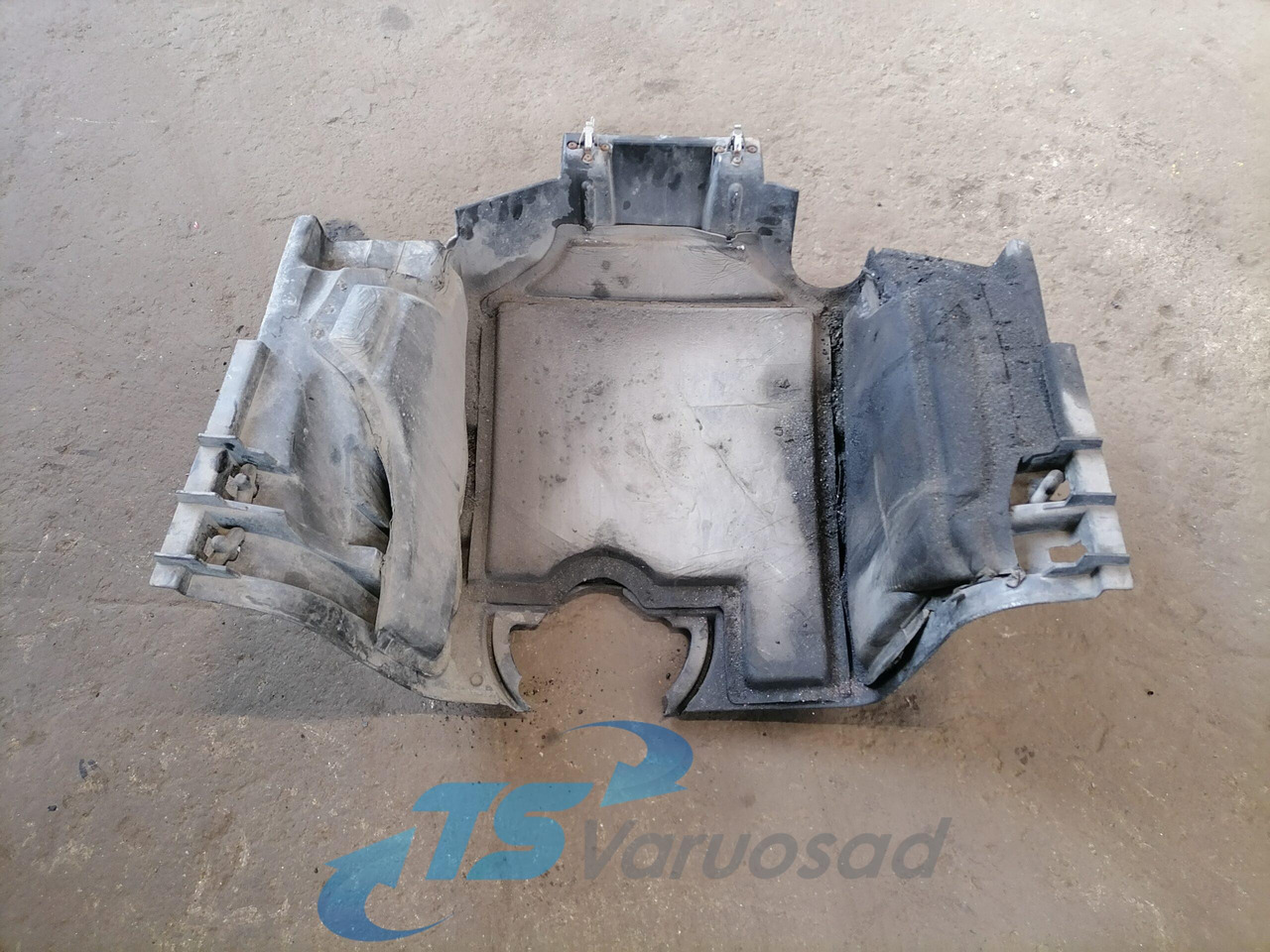 Universal part for Truck Scania Mootori põhjakaitse 1358677: picture 6