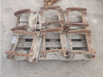 Spare parts for Excavator TRACK GUARD HCMBFP0P00053851: picture 1