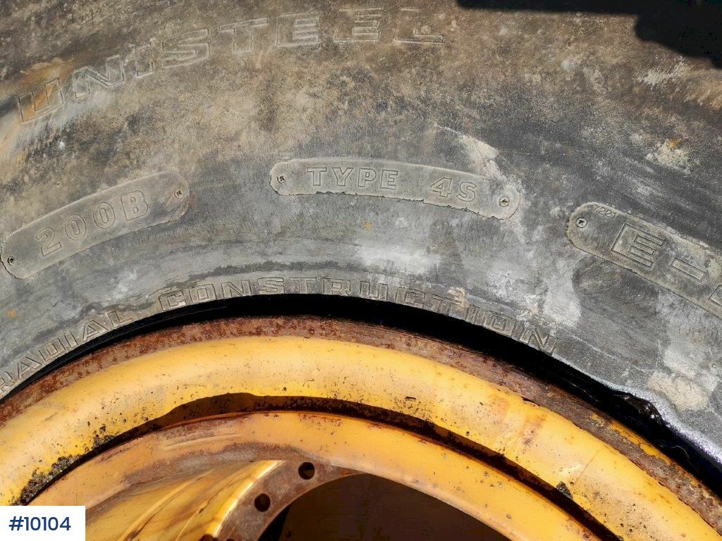 Wheel and tire package for Articulated dumper Tires and rims for Volvo A40: picture 5
