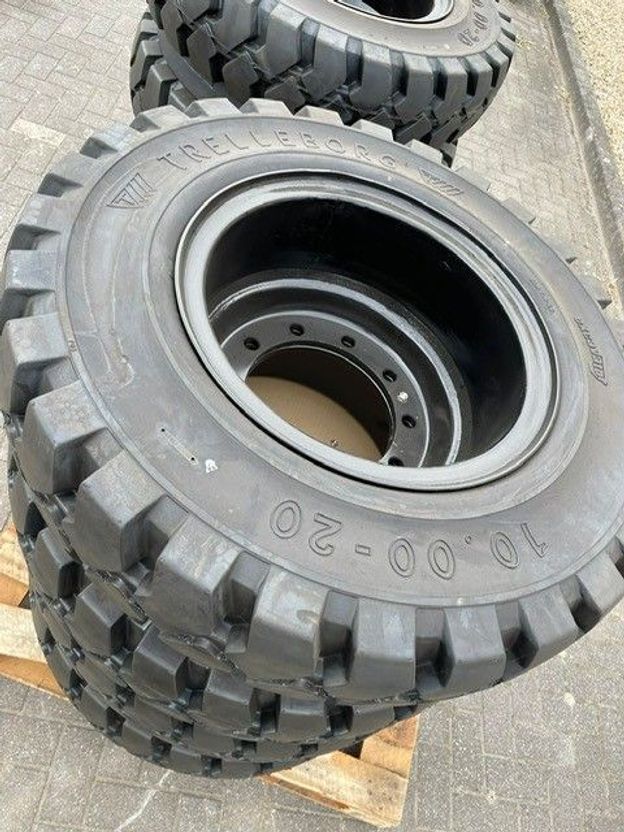 New Wheel and tire package for Truck Trelleborg 10.00-20: picture 3
