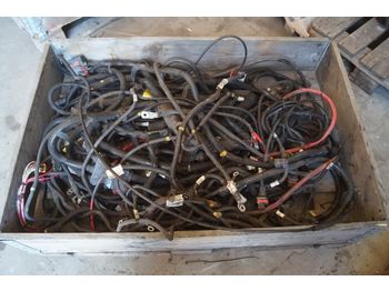 Cables/ Wire harness VOLVO FM4 4x2 air/air / Complete chassis harness / WORLDWIDE DELIVERY  for VOLVO FM4 4x2 EURO 6: picture 1