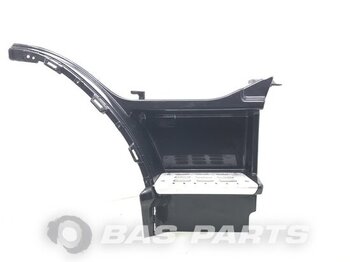 Footstep for Truck VOLVO FM4 Foot step 82644147 Globetrotter L2H2: picture 1