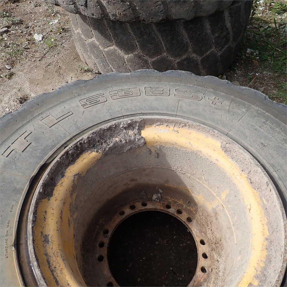 Wheel and tire package for Wheel loader Volvo Hjul: picture 4