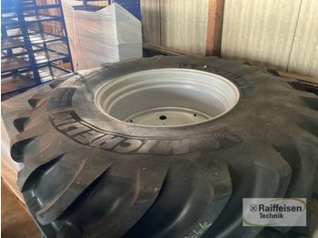 Wheel and tire package Michelin Axiobib IF 710/85 R38