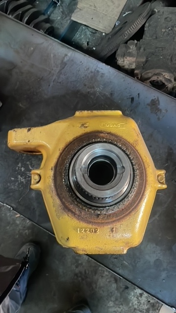 Steering knuckle for Agricultural machinery Zwrotnica Cat Caterpillar th220, th330 , th355 , th360: picture 3