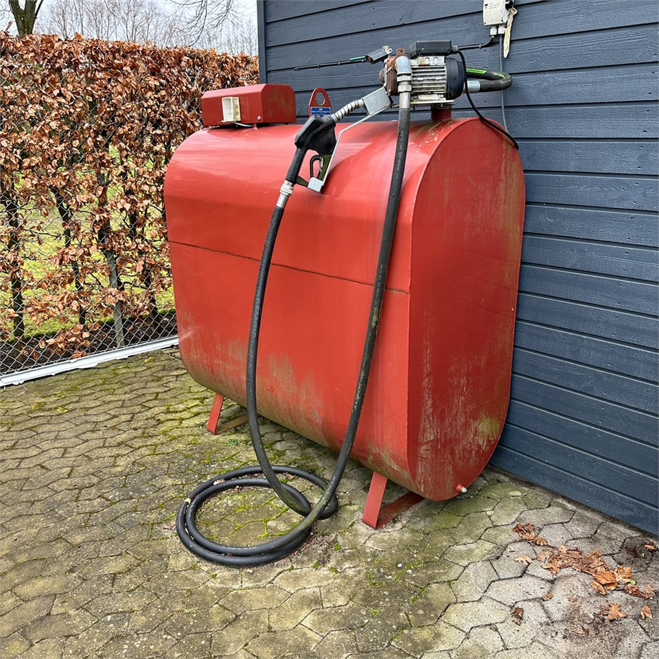 Storage tank KN Smede- & Beholderfabrik C3A 1200 Liter Dieseltank med pumpe: picture 2
