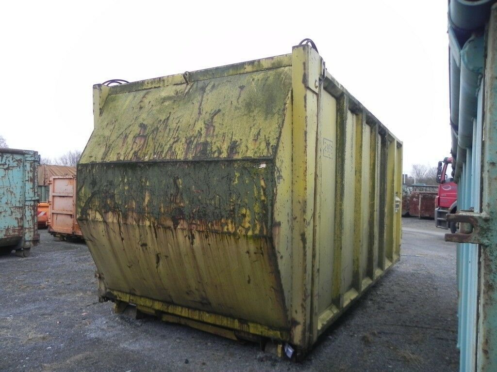 Roll-off container 