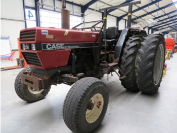 Tractor unit Case 835: picture 1