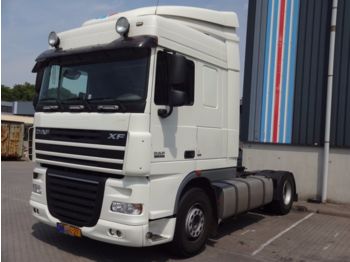 Tractor unit DAF 4 x XF 105/410 Spacecup sauber: picture 1