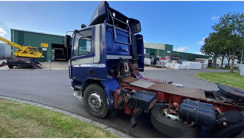 Tractor unit DAF 75 300: picture 13