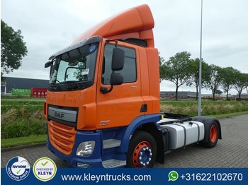 Tractor unit DAF CF 330: picture 1