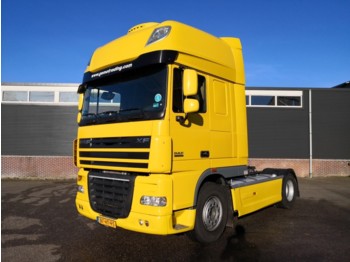 Tractor unit DAF XF105-410 4x2 SuperSpaceCab Euro5 - Retarder - 2 tanks - Standairco - TOP! - 08/2019 APK: picture 1