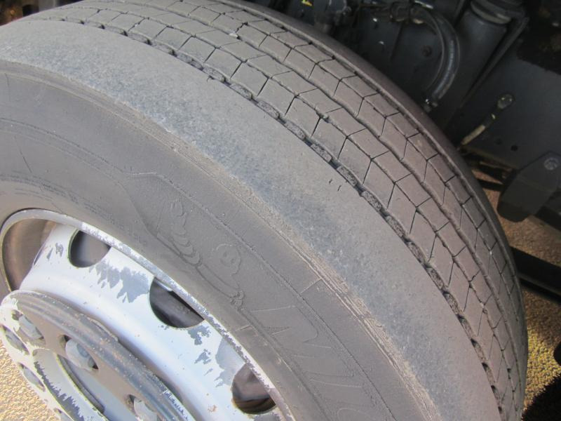 Tractor unit DAF XF105 460