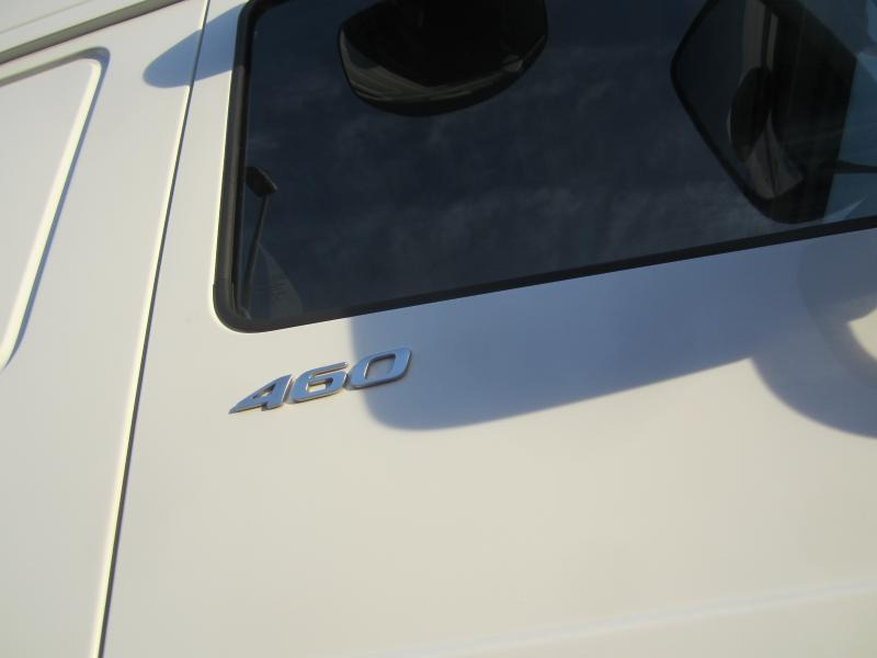 Tractor unit DAF XF105 460