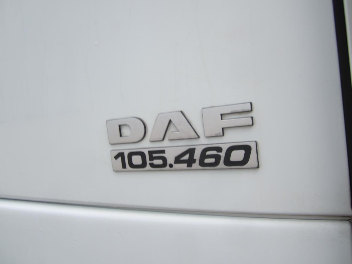 Tractor unit DAF XF105 460