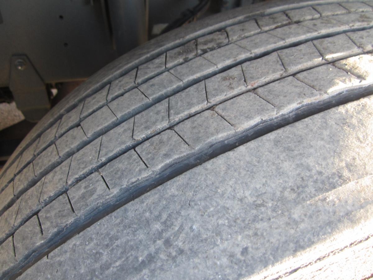 Tractor unit DAF XF105 460