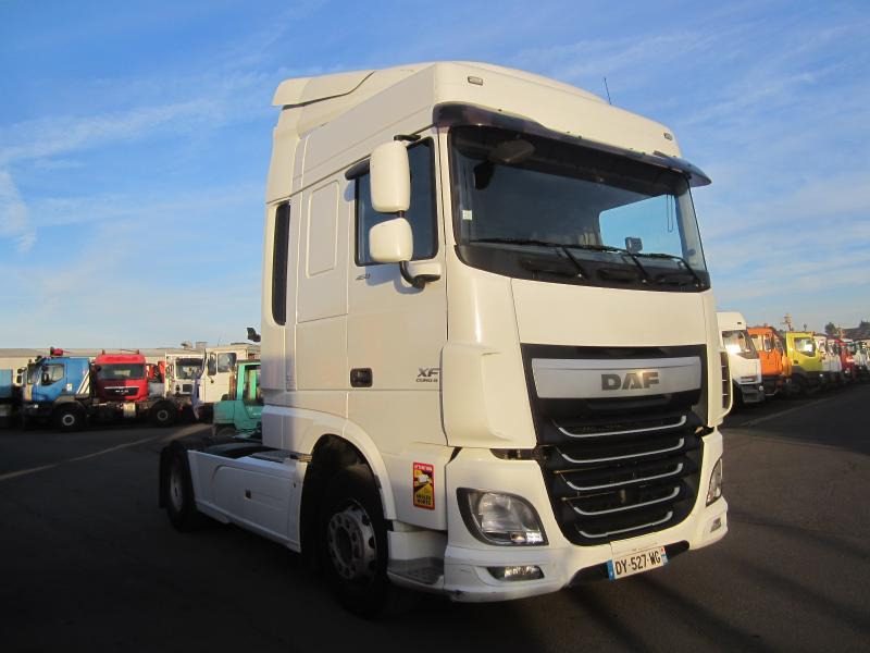 Tractor unit DAF XF105 460
