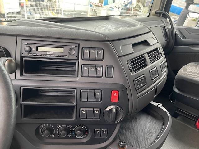 Tractor unit DAF XF105 460