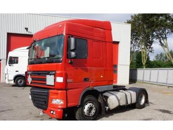 Tractor unit DAF XF105-460 Spacecab Automatic Euro-5 Low kilometers: picture 1