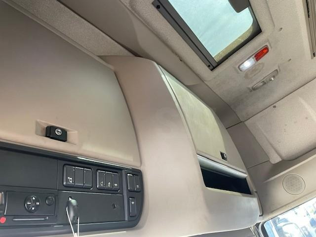 Tractor unit DAF XF105 510