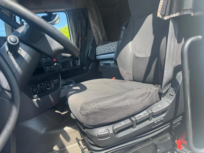 Tractor unit DAF XF105 510