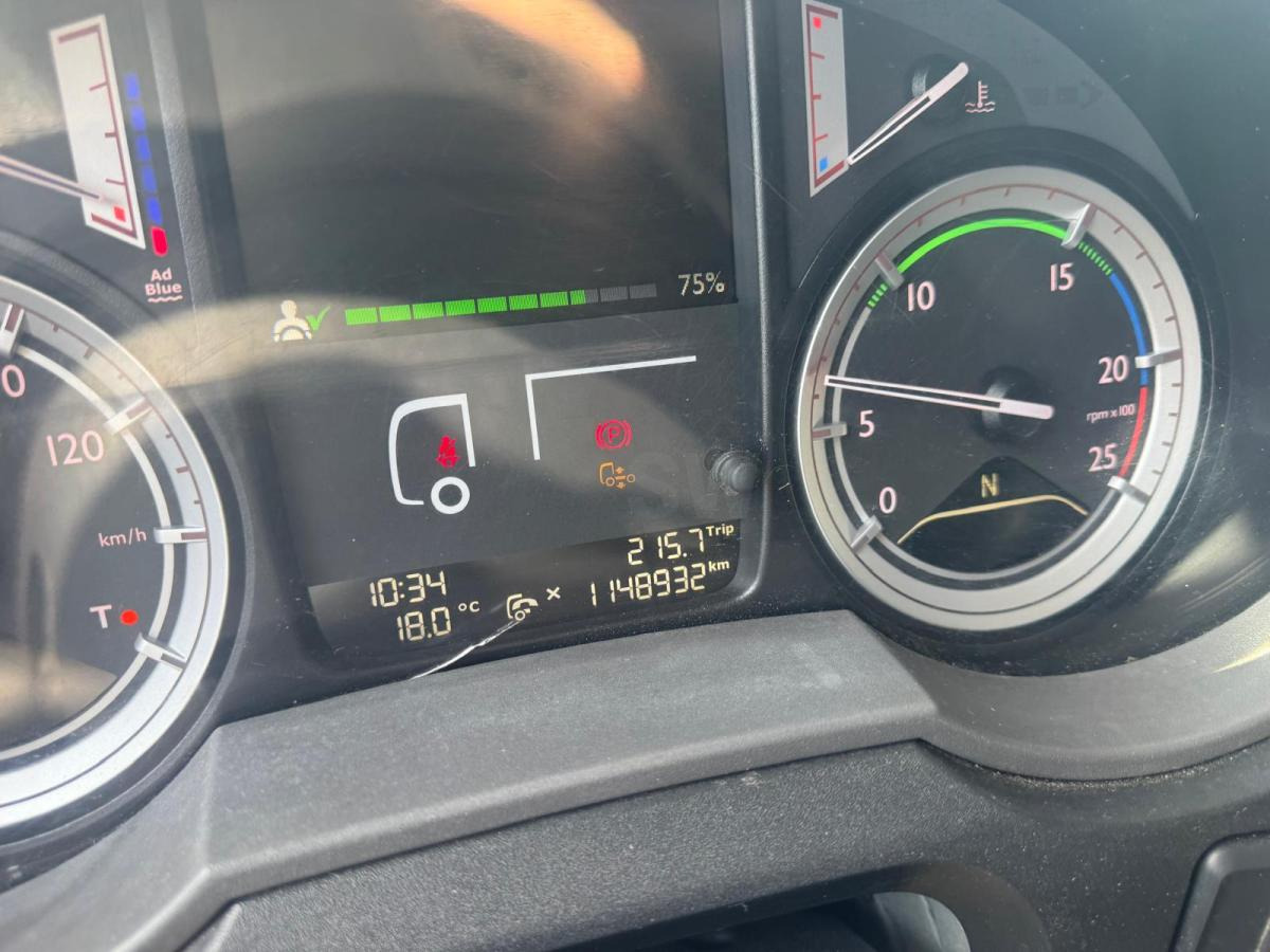 Tractor unit DAF XF105 510