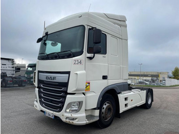 Tractor unit DAF XF460