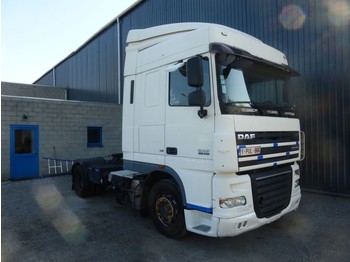Tractor unit DAF XF 105 410 SPACECAB