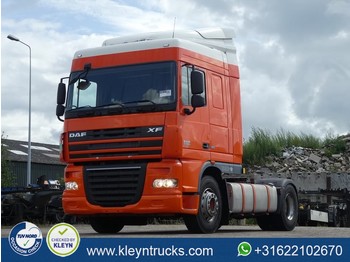 Tractor unit DAF XF 105.410 spacecab ate manual: picture 1