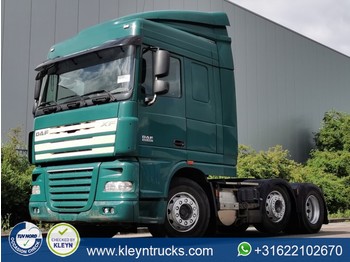 Tractor unit DAF XF 105.460 6x2 ftg spacecab: picture 1