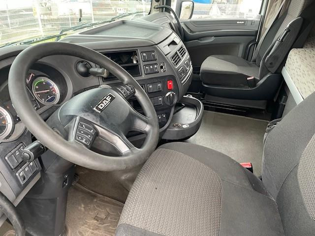 Tractor unit DAF XF 460