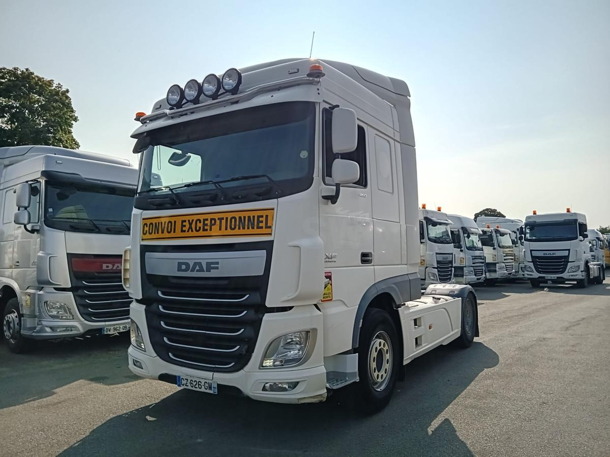 Tractor unit DAF XF 460