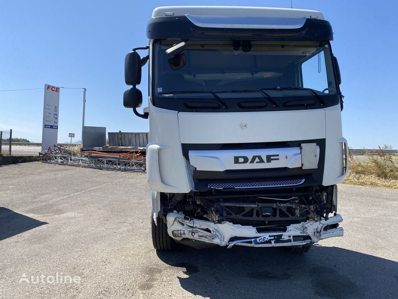Tractor unit DAF XF 480 SpaceCab: picture 32
