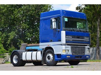 Tractor unit DAF XF 95.380 model 2000: picture 1