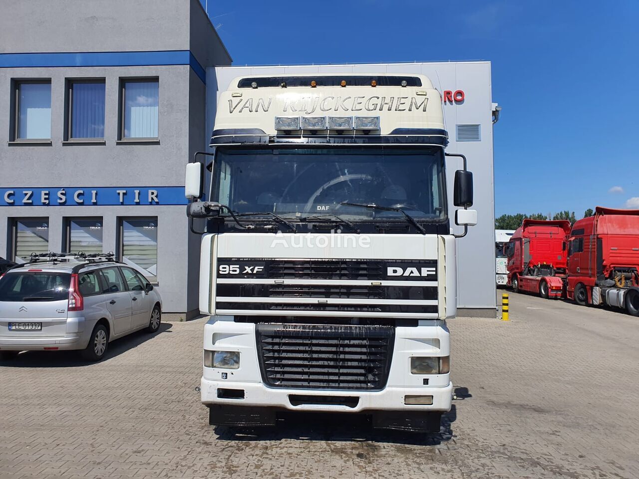 Tractor unit DAF XF 95 430, Steel/Air, Manual: picture 3