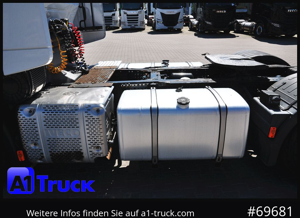 Tractor unit IVECO Stralis 420, ZF-Intarder 2x Tank,