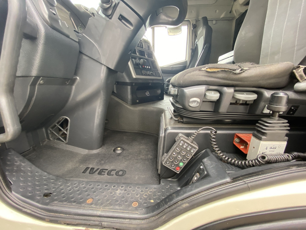 Tractor unit Iveco AS 440 S 46 T/P