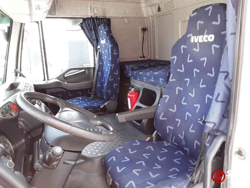 Tractor unit Iveco Stralis 450 AT: picture 8