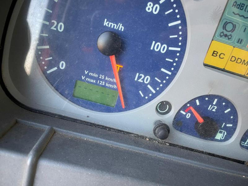 Tractor unit Iveco Stralis 560