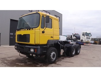 Tractor unit MAN 26.464 (BIG AXLES / 6 CYLINDER ENGINE WITH ZF-GEARBOX / 10 TIRES): picture 1