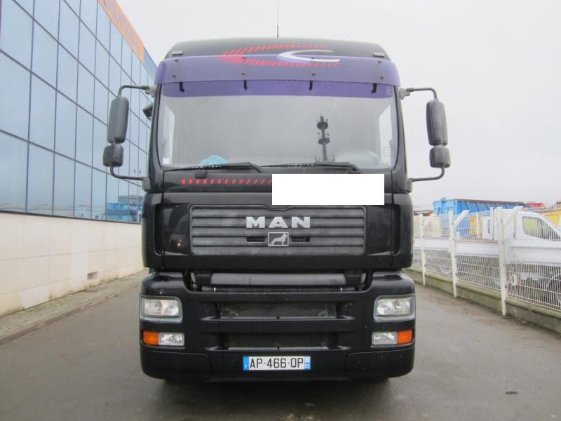 Tractor unit MAN TGA 18.433