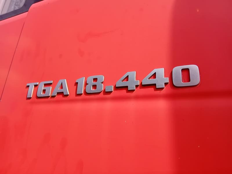 Tractor unit MAN TGA 18.440