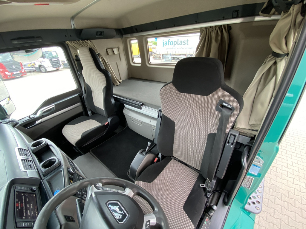 Tractor unit MAN TGS 18.460 4x4 H BLS