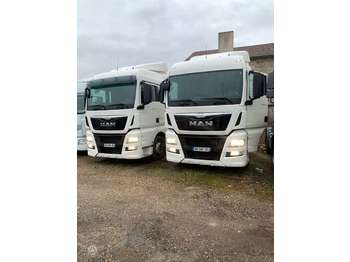Tractor unit MAN TGX440, double sleeper: picture 1