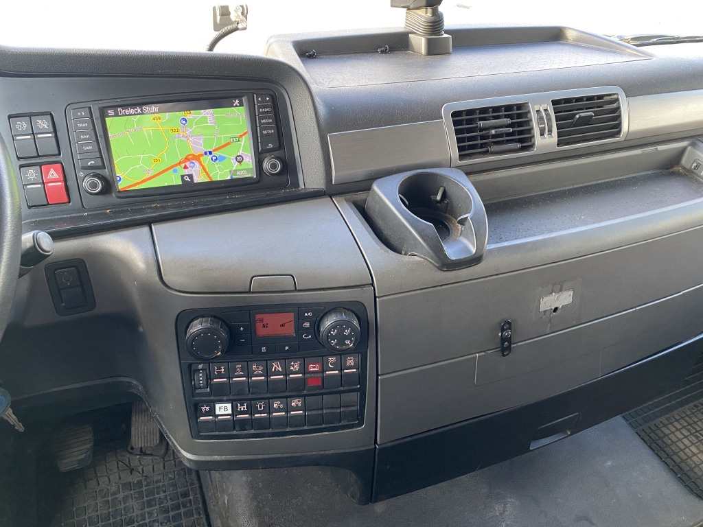 Tractor unit MAN TGX 18.420 4x2 BLS