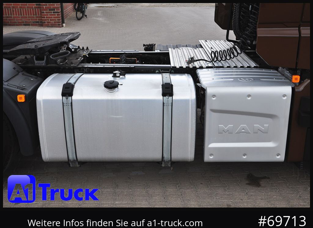Tractor unit MAN TGX 18,480 BLS Intarder, Standklima, Soundsystem