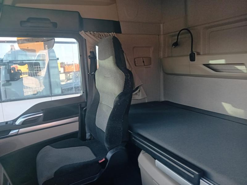 Tractor unit MAN TGX 18.500