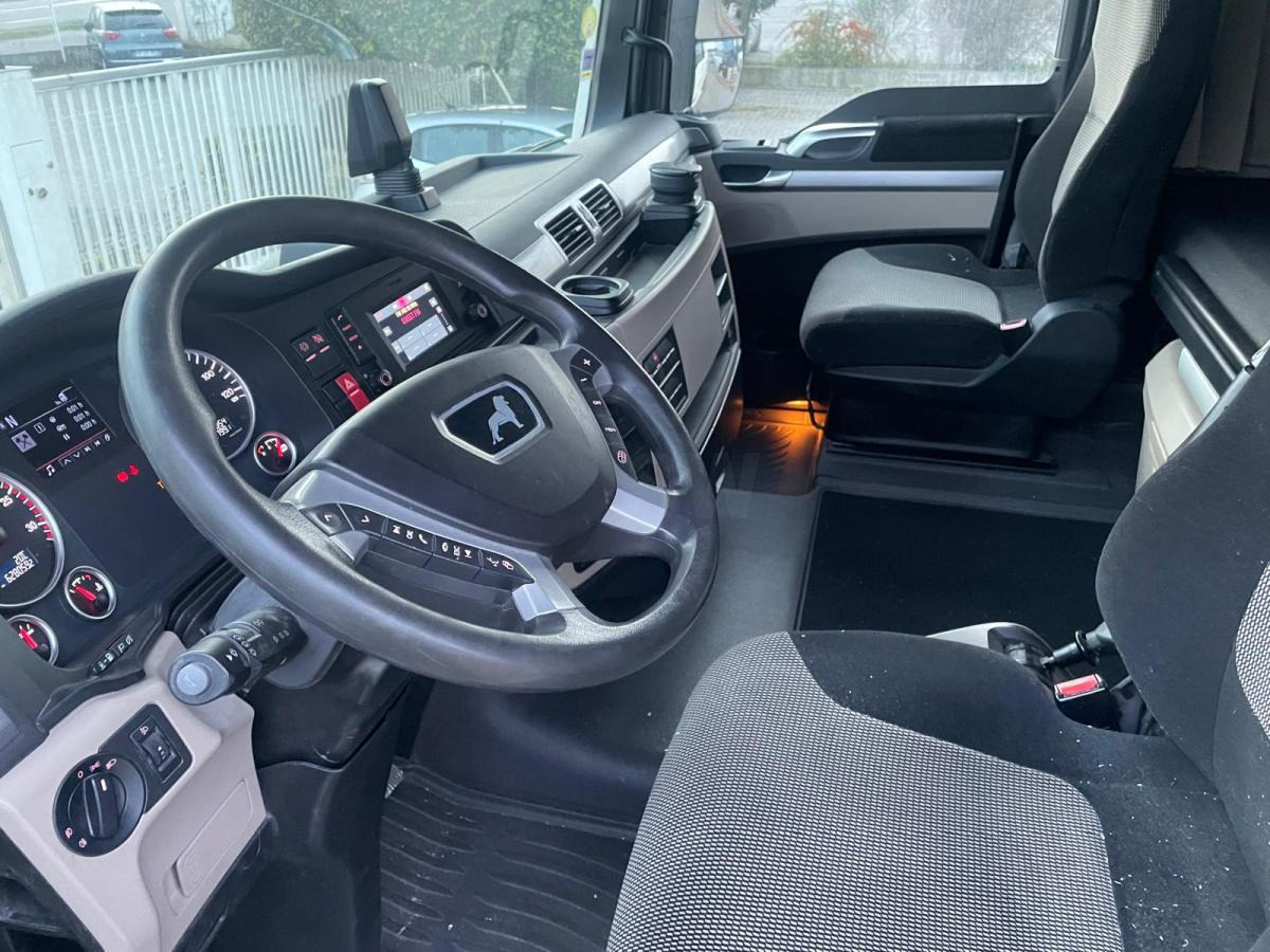 Tractor unit MAN TGX 18.500