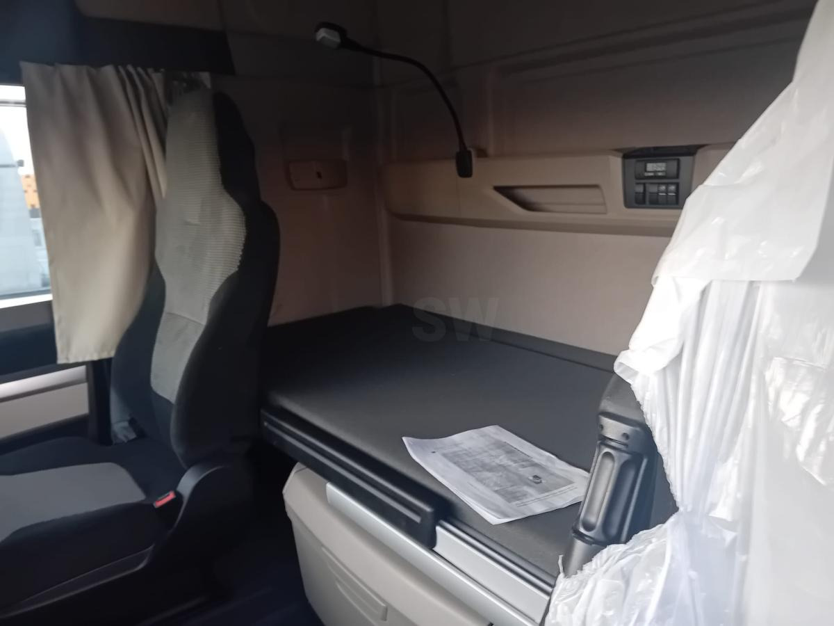 Tractor unit MAN TGX 18.500